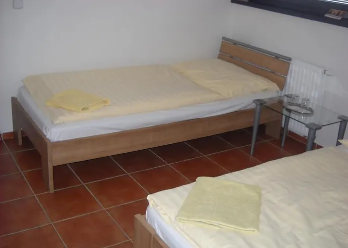 A Motobar 3* Bravantice